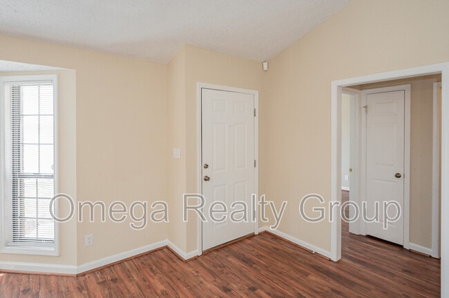 Foto del edificio - 136 Hambleton Rd