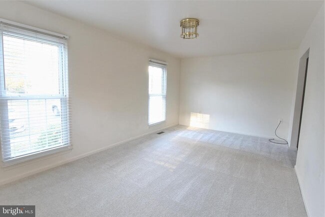 Building Photo - 3501 Aviary Way