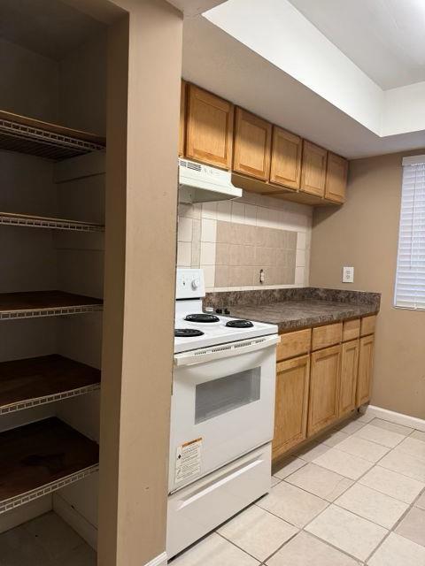 Building Photo - 930 Pine Oak Trail