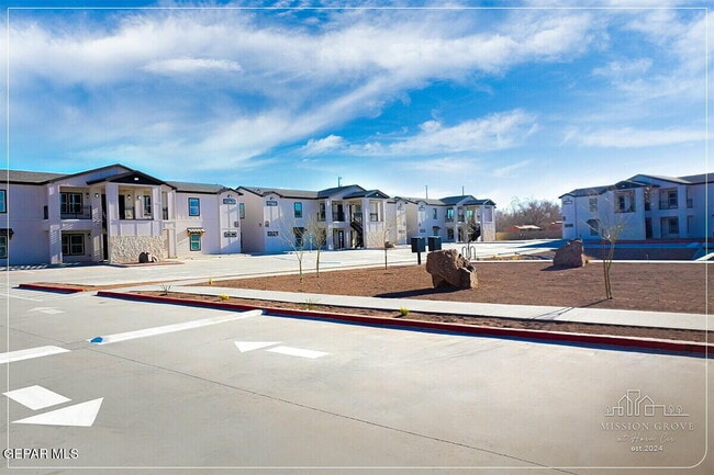 Building Photo - 10680 Horn Cir