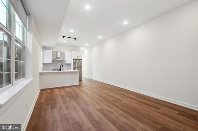 Photo - 2513 N Howard St Apartment