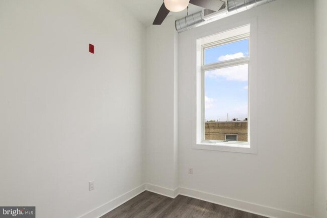 Building Photo - 1705 Jackson St