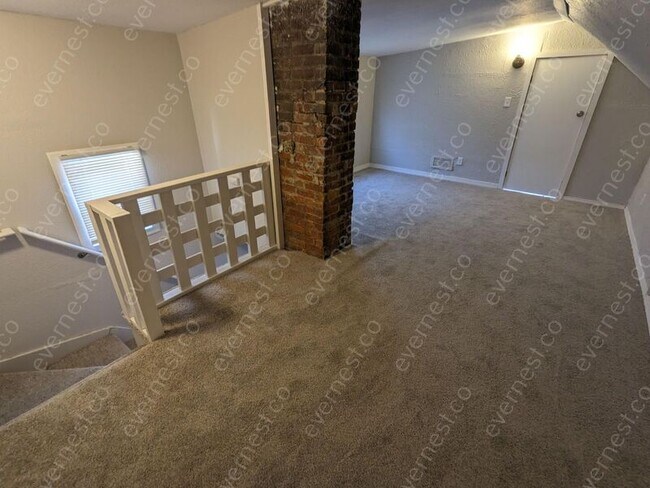 Foto del edificio - 810 Broer Ave