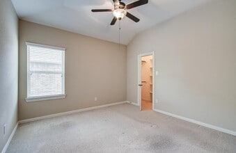 Building Photo - 27514 Stonebrook Manor Ln
