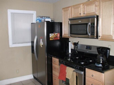 Foto principal - 127 E Tompkins St