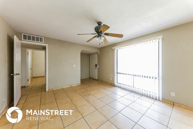 Foto del edificio - 2753 W Lawrence Ln