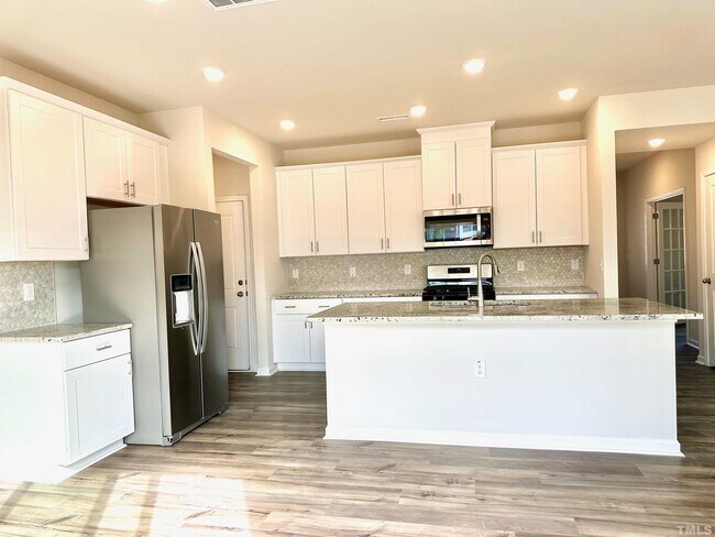 Building Photo - 621 Hertford Ln