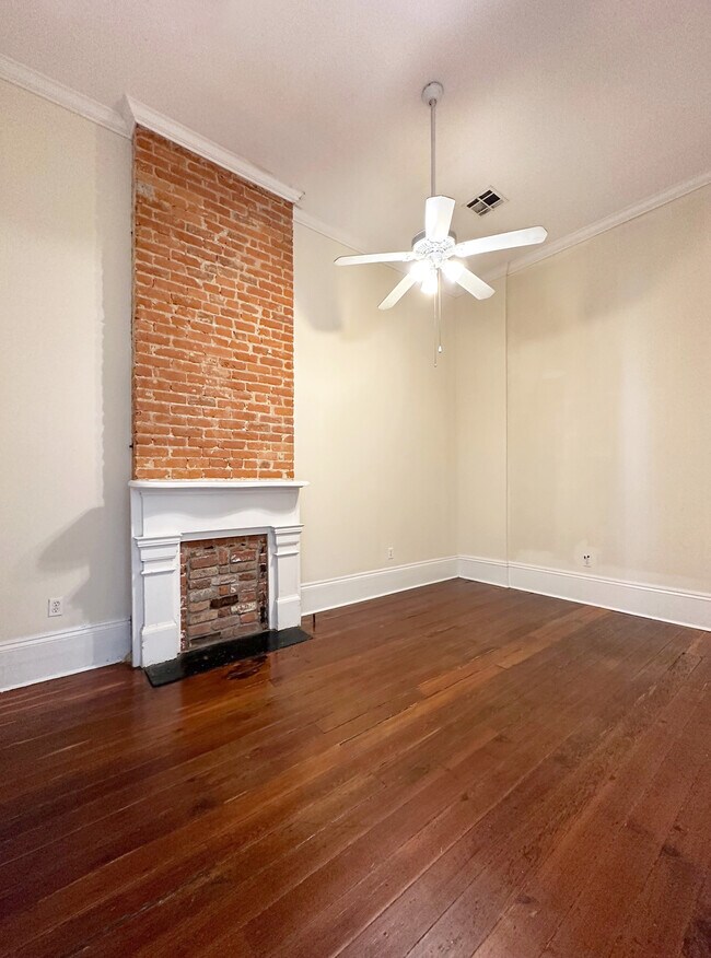 Downstairs Bedroom - 950 Felicity St
