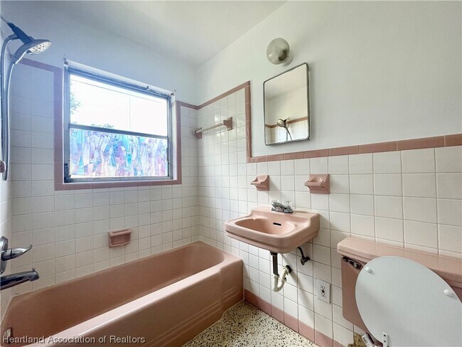 Foto del edificio - 227 S Orange St