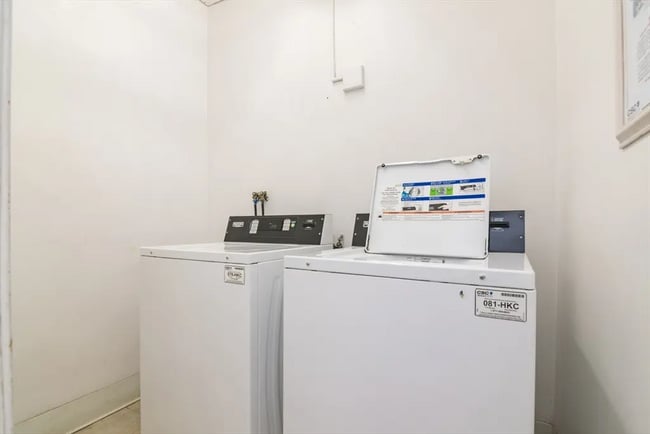 Photo - 140 Chestnut St Apartment