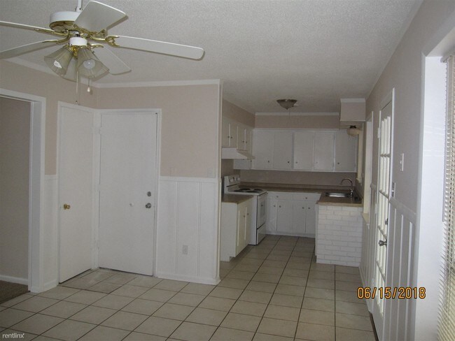 Building Photo - 3 br, 2 bath House - 2922 McDonald Rd