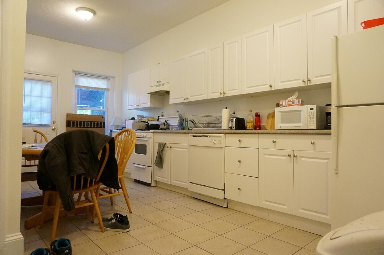 Foto principal - 39 Brighton Ave