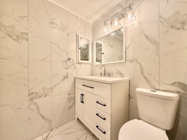 Building Photo - AVAILABLE NOW!! Studio - 1 Bathroom Condo near Downtown Palm Springs!