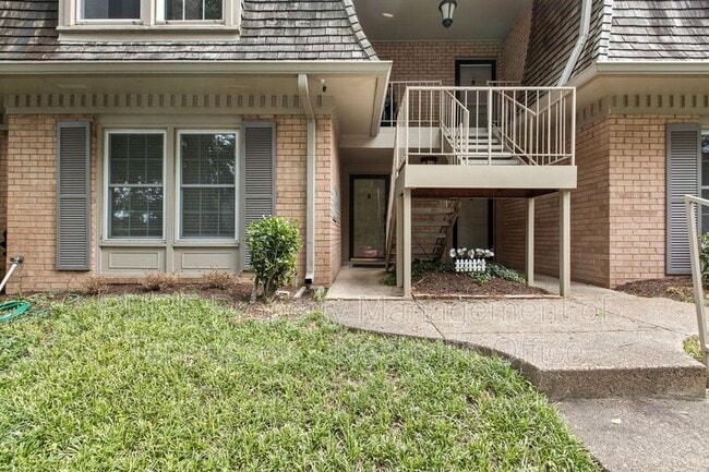 Building Photo - 3000 Hillsboro Pike