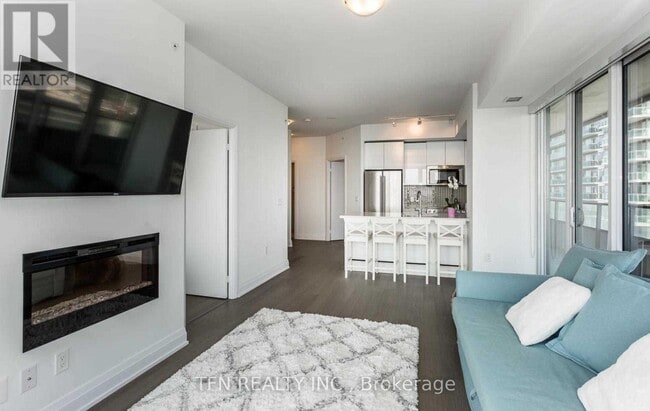 Building Photo - 20-1720 Shore Breeze Dr
