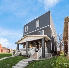 Building Photo - 536 Oakwood Ave