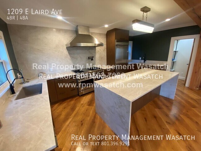 Building Photo - High-End Renovated 3-Story 4 bed, 4 bath H...