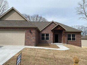 Building Photo - 5 Ila Ln