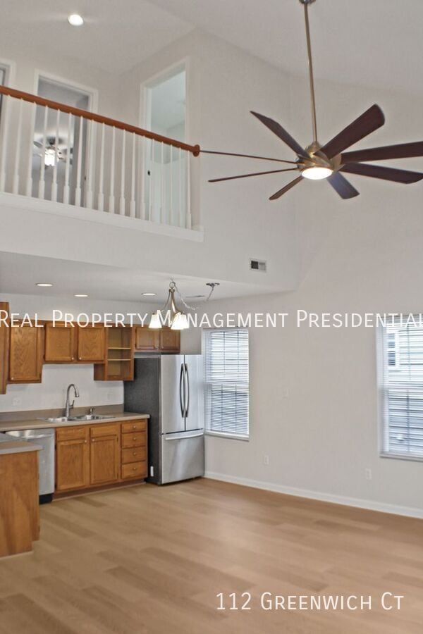 Building Photo - 112 Greenwich Ct