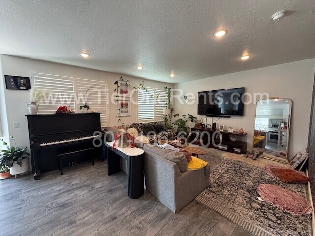 Foto del edificio - NO DEPOSIT option available for qualified renters!