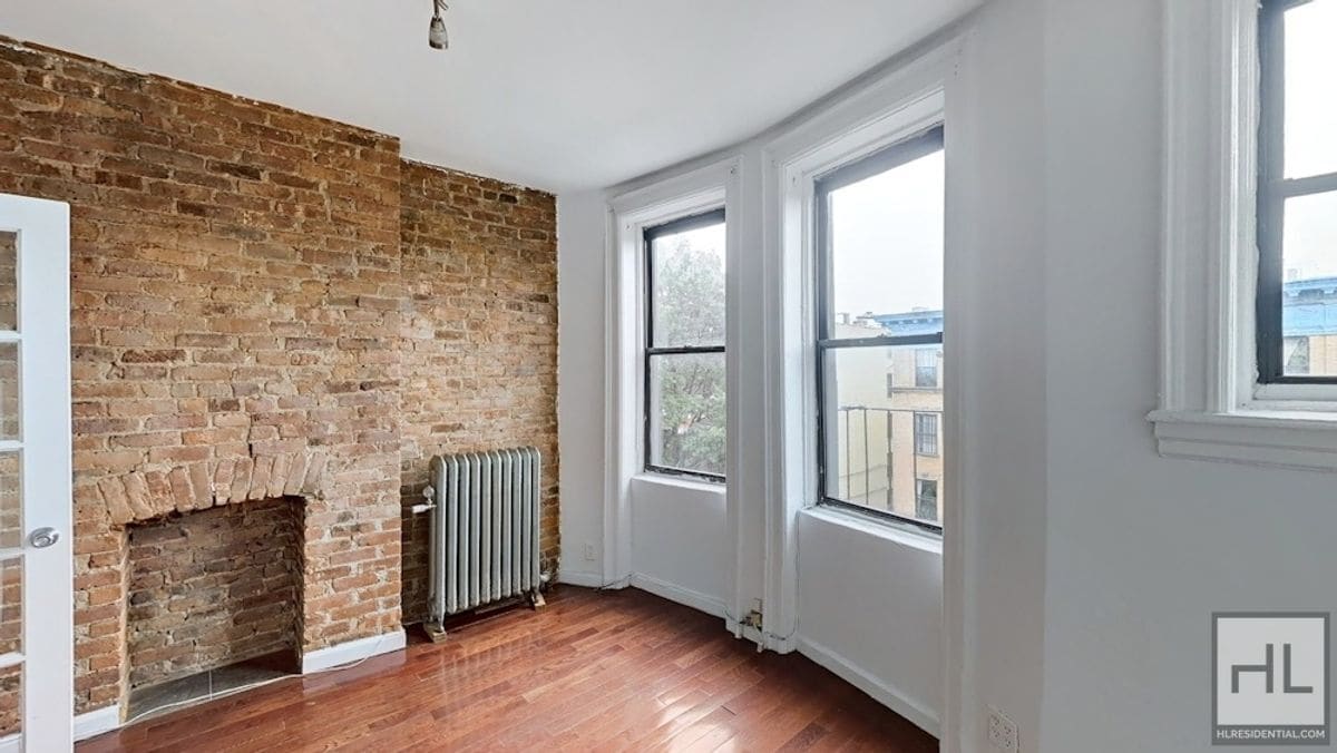 Primary Photo - Crown Heights 1-Bed 1-Bath