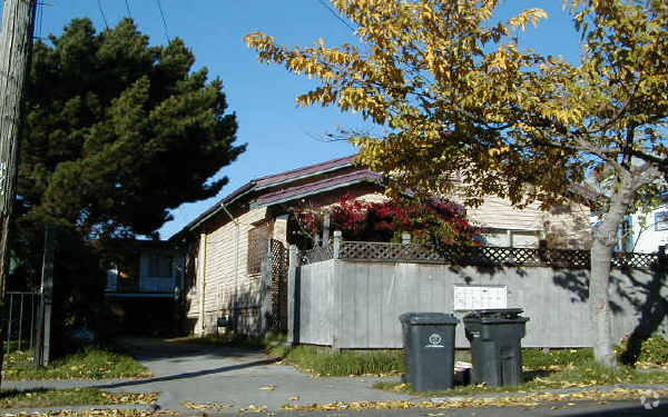 Foto del edificio - 1531 Fairview St