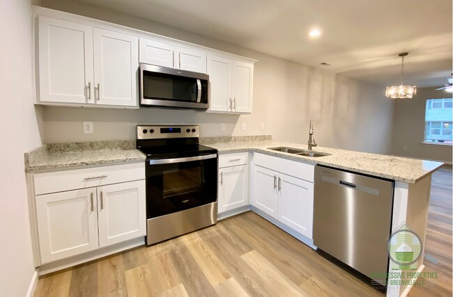 Photo - 27 Wofford Rd Townhome