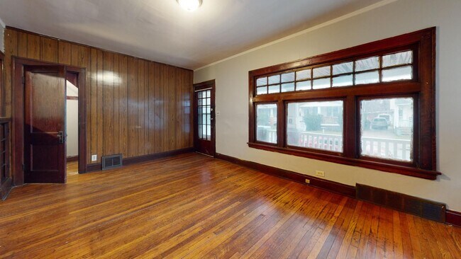 Building Photo - 3124-26 West 90th