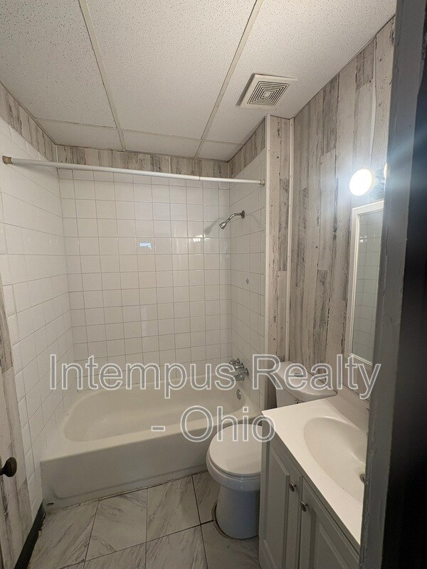Foto del edificio - 4072 E 139th St