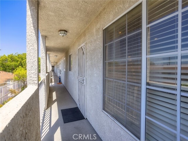 Building Photo - 1706 Grismer Ave