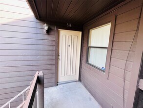 Building Photo - 12755 Mill Ridge Dr