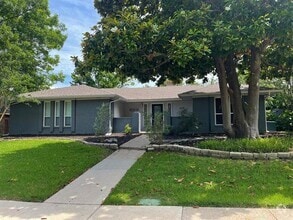 Building Photo - 2620 Winfield Dr
