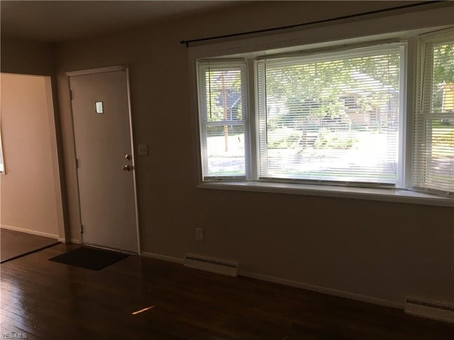 Building Photo - 660 Grifton Ave