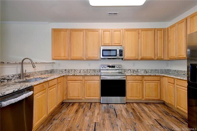 Building Photo - 4415 Pleasant View Dr