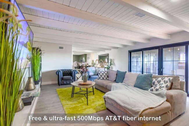 Building Photo - 5551 Churchward St