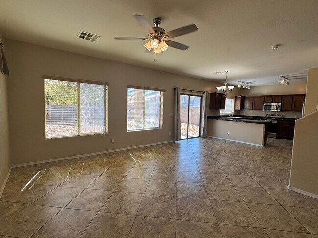Building Photo - SPACIOUS 2,314 SQUARE FT Home