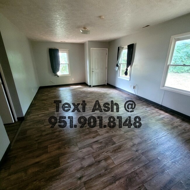 Foto del edificio - 1226 W 13th St