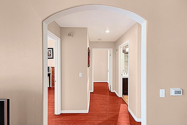 Foto del edificio - 10824 Bloomfield St