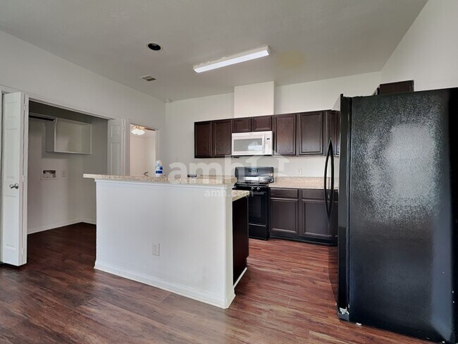 Foto del edificio - 6031 Brenwood Trails Ln