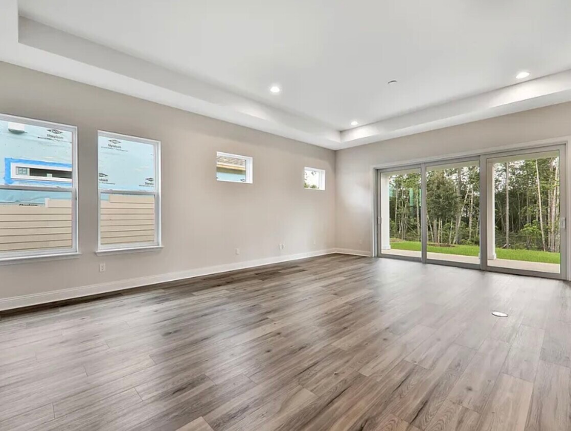 Foto principal - 114 Constitution Dr