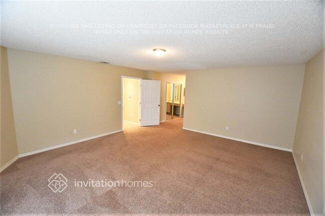 Foto del edificio - 489 Eastbridge Dr