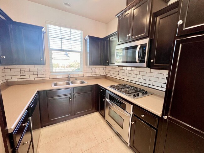 Building Photo - $2,100 Dewolf & HWY 168, 3 Bedroom Home - ...
