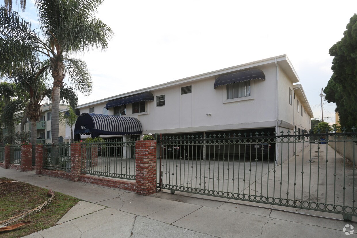 Midvale Ave Apartments Los Angeles, CA