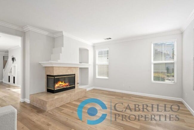 Building Photo - 12177 Pepper Tree Ln