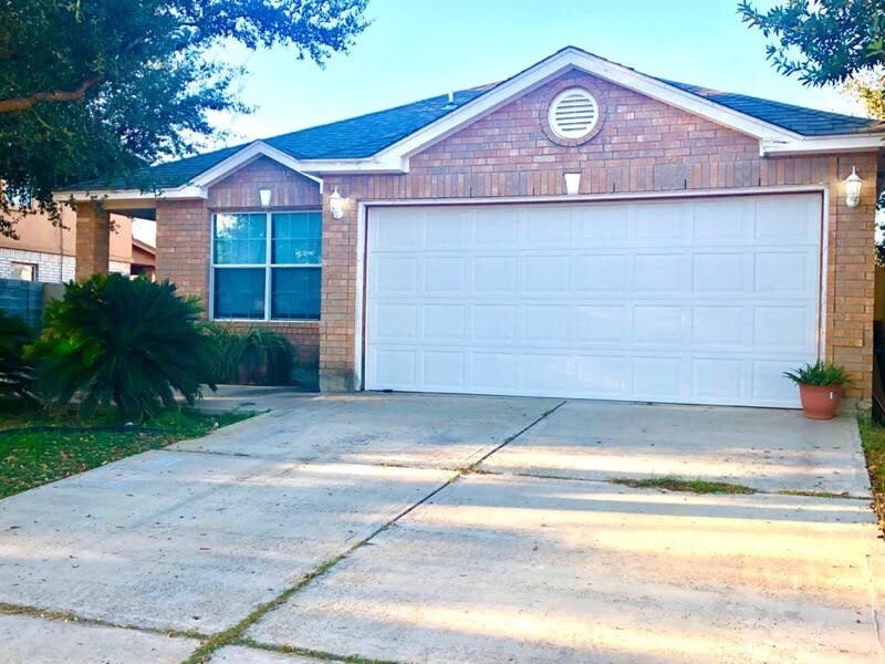 3116 Silhouette Dr, Laredo, TX 78045 House for Rent in Laredo, TX