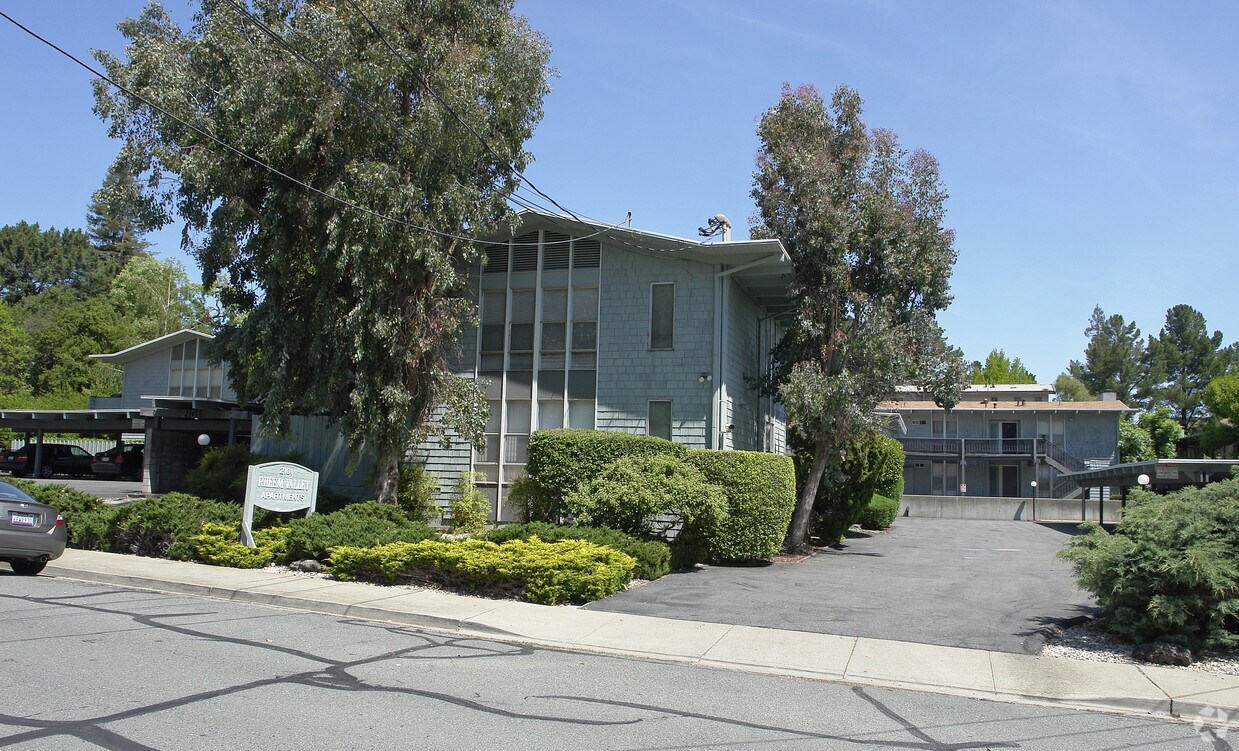 Foto principal - 2101 Donald Dr