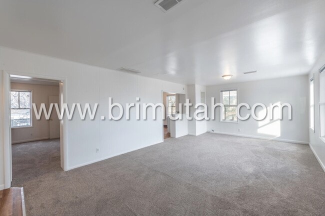 Building Photo - 1261-1267-1267 Alameda Ave