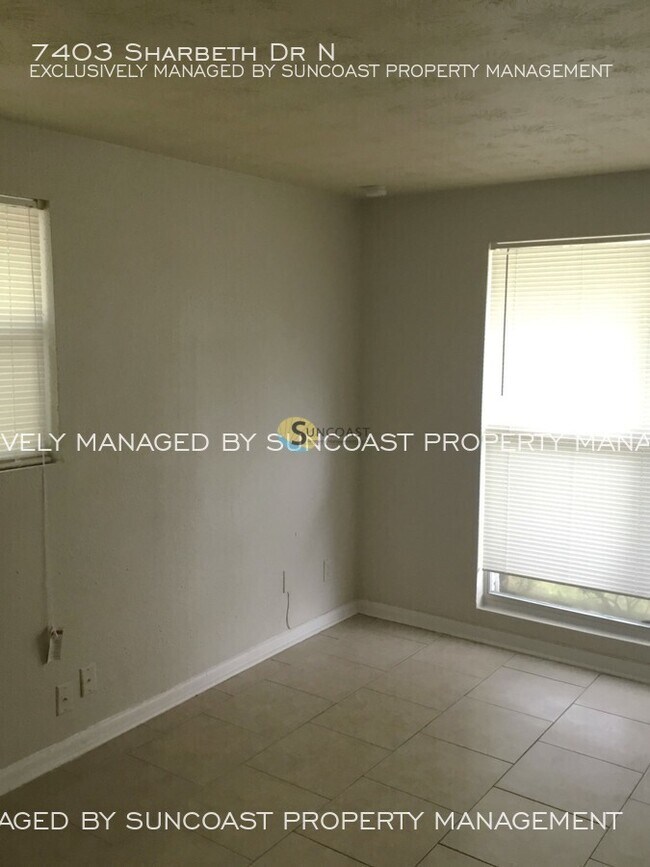 Foto del edificio - 7403 Sharbeth Dr N