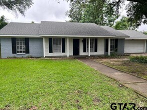 Building Photo - 125 Savannah Dr