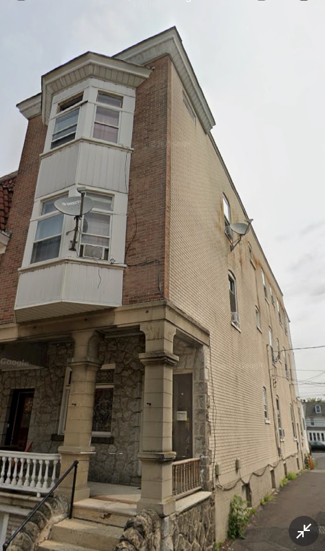 Building Photo - 111 N 5th St